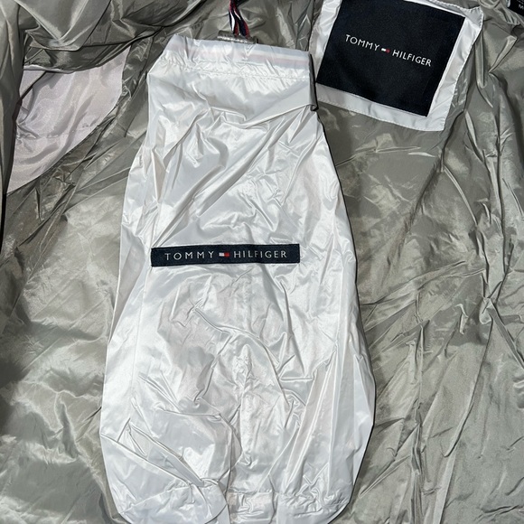 Tommy Hilfiger Men's Packable Down Puffer Hooded Jacket $195.00. - Picture 6 of 16